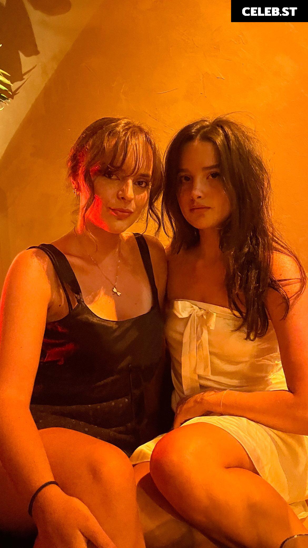 Jules LeBlanc/Annie LeBlanc Image 22670792
