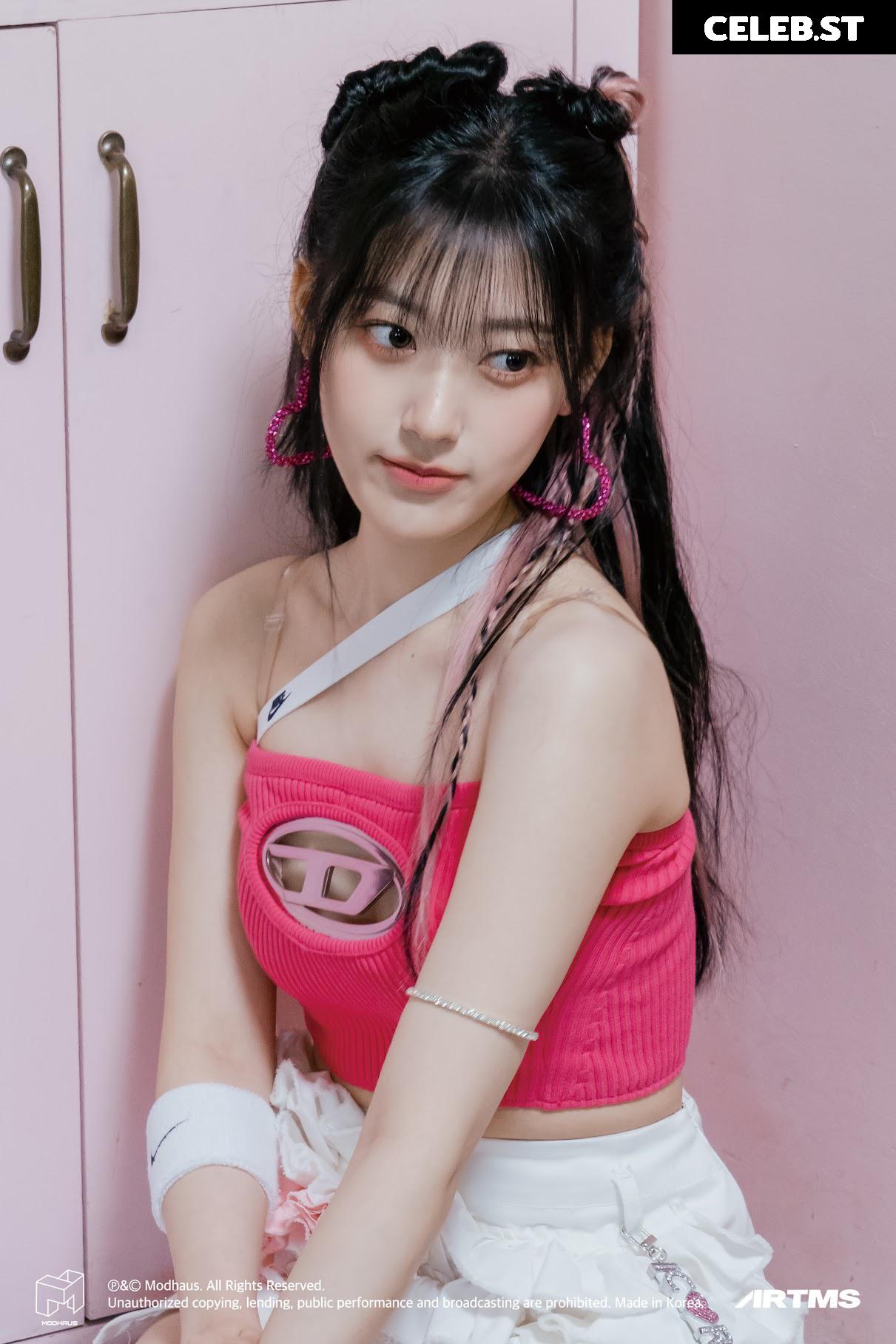 Odd Eye Circle (ARTMS / LOONA) Image 22673560