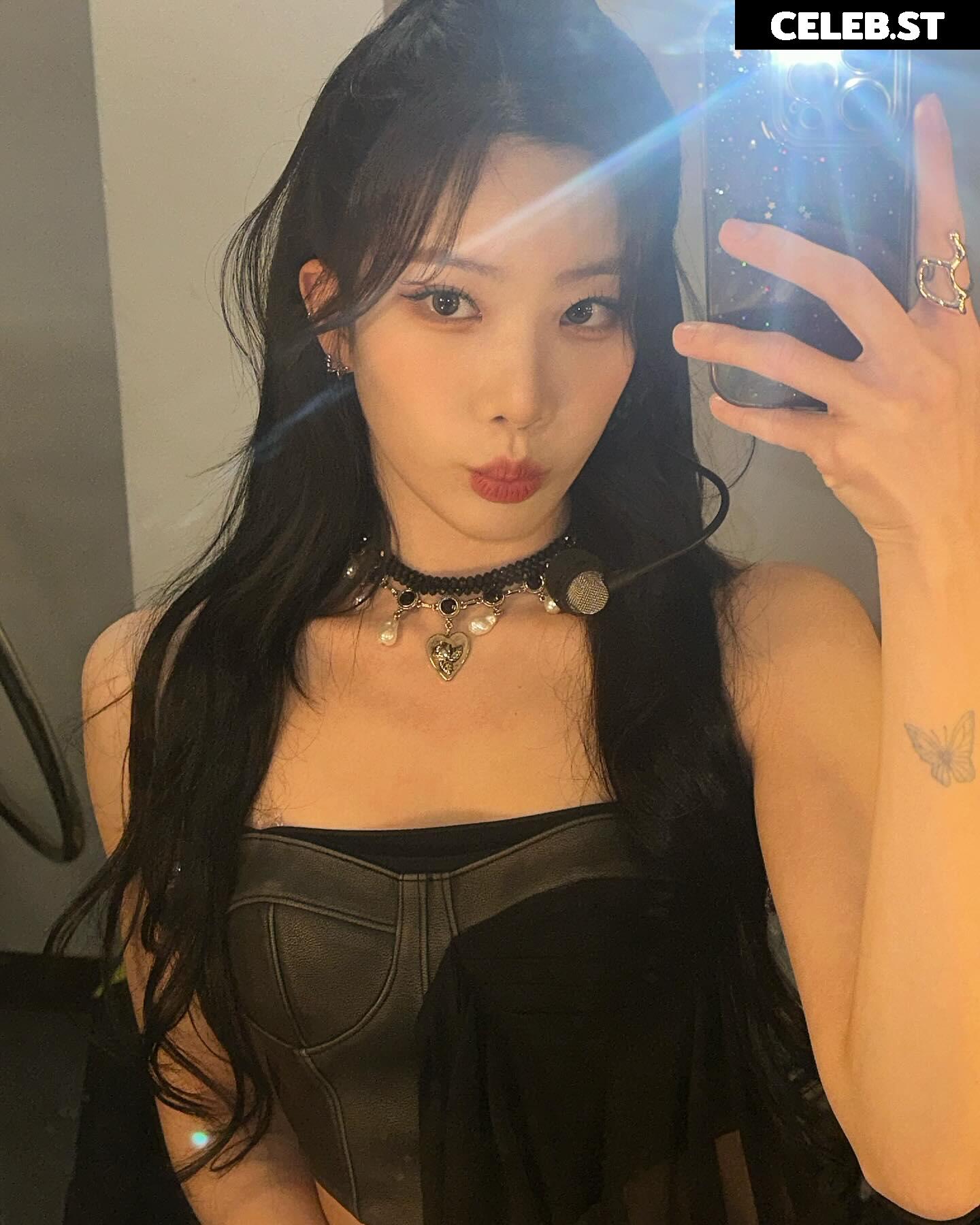 Odd Eye Circle (ARTMS / LOONA) Image 22673642