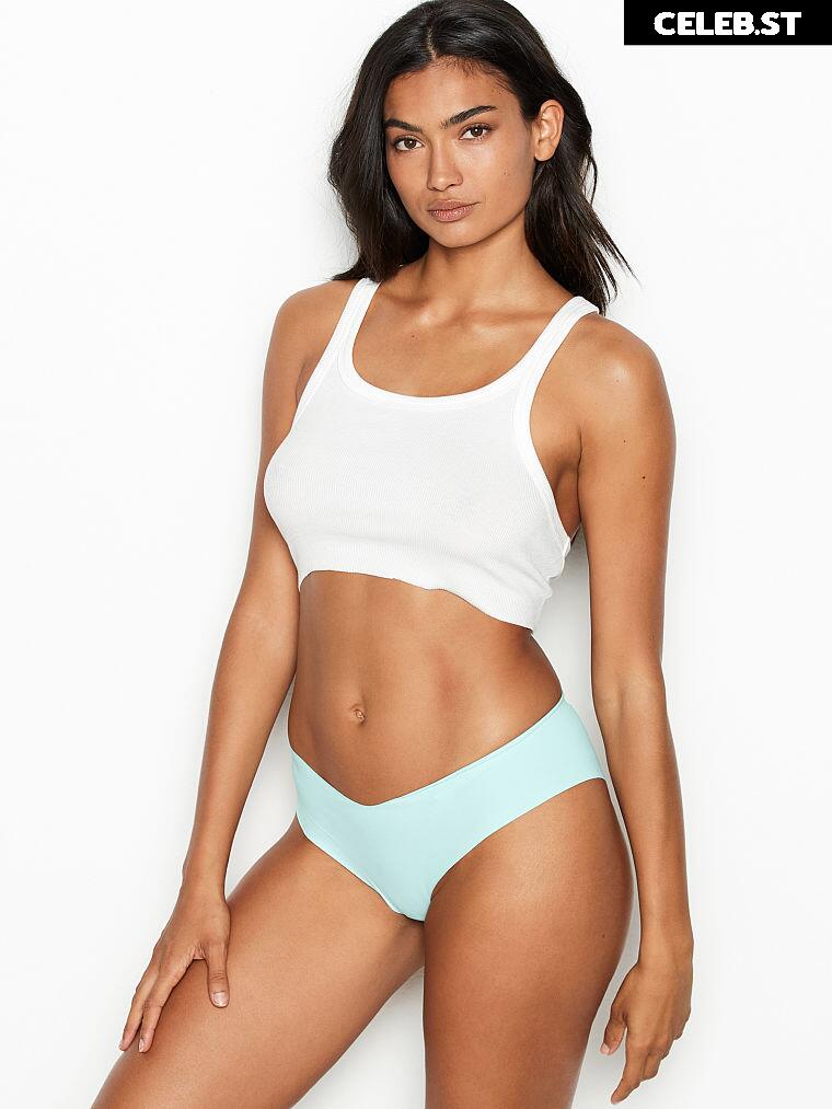 Kelly Gale / kellybellyboom Image 22698707