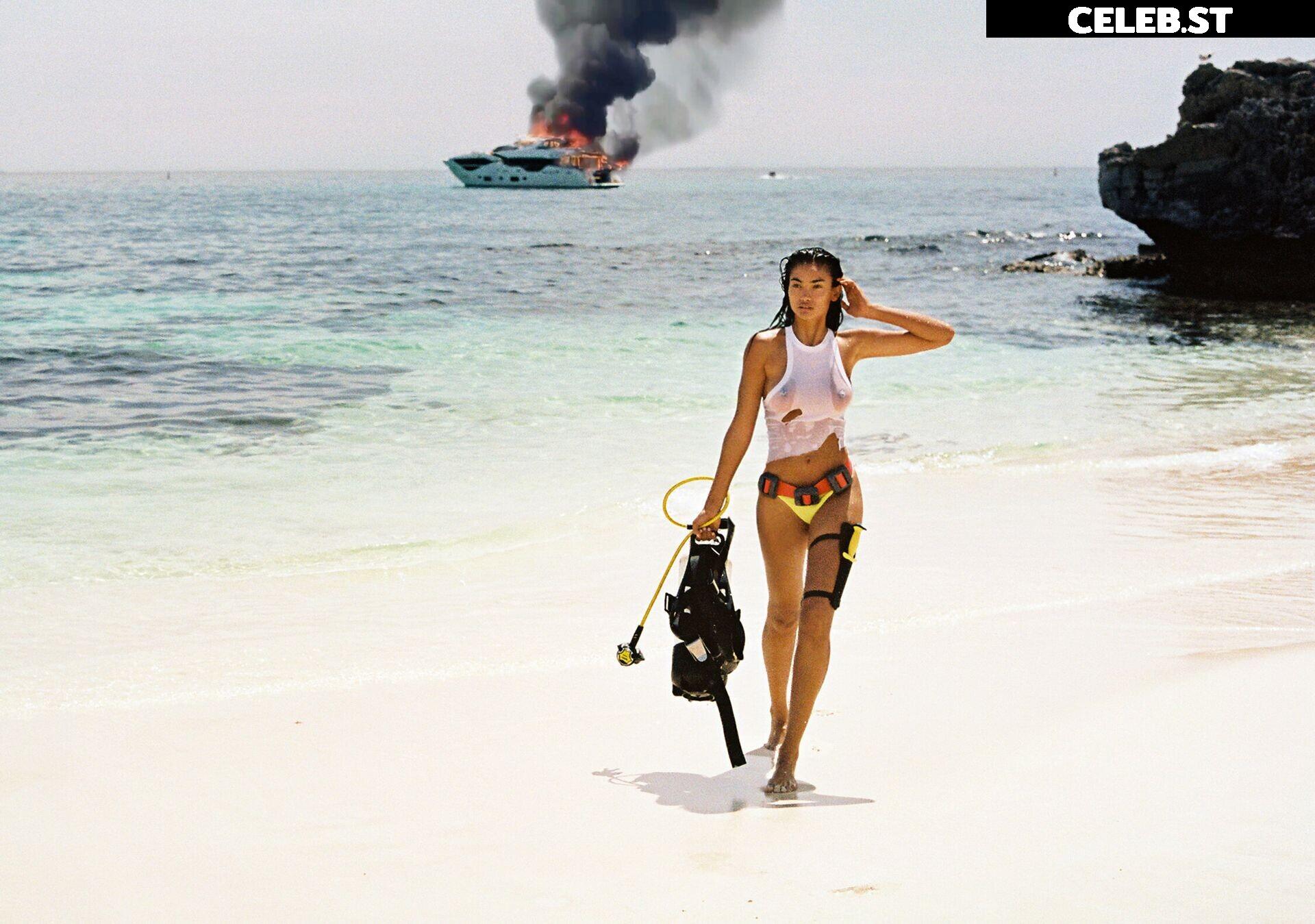 Kelly Gale / kellybellyboom Image 22698687