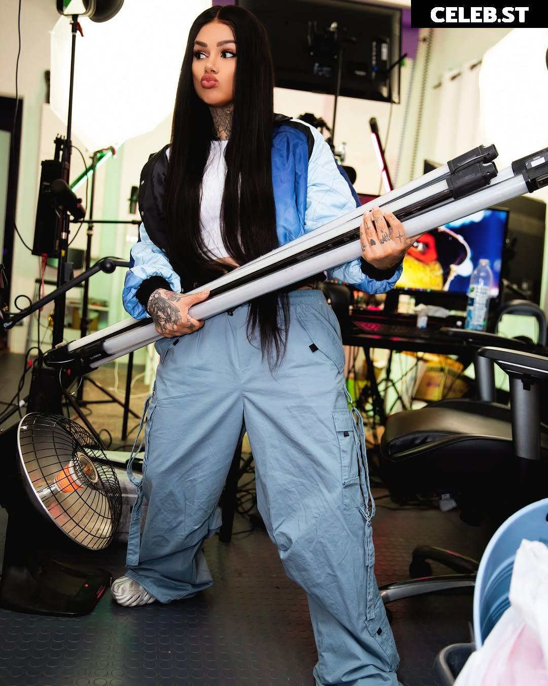 Snow Tha Product Image 22698049