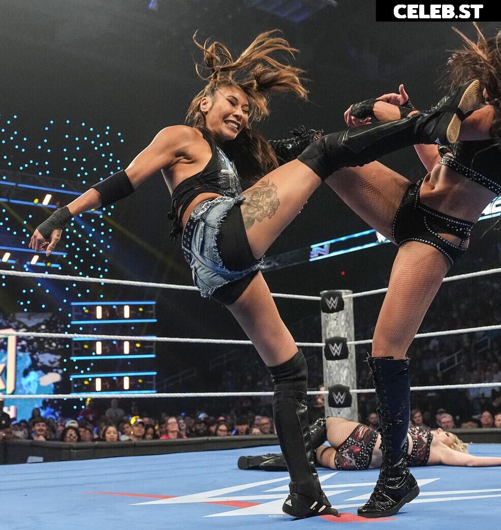 Mia Yim Image 22698283