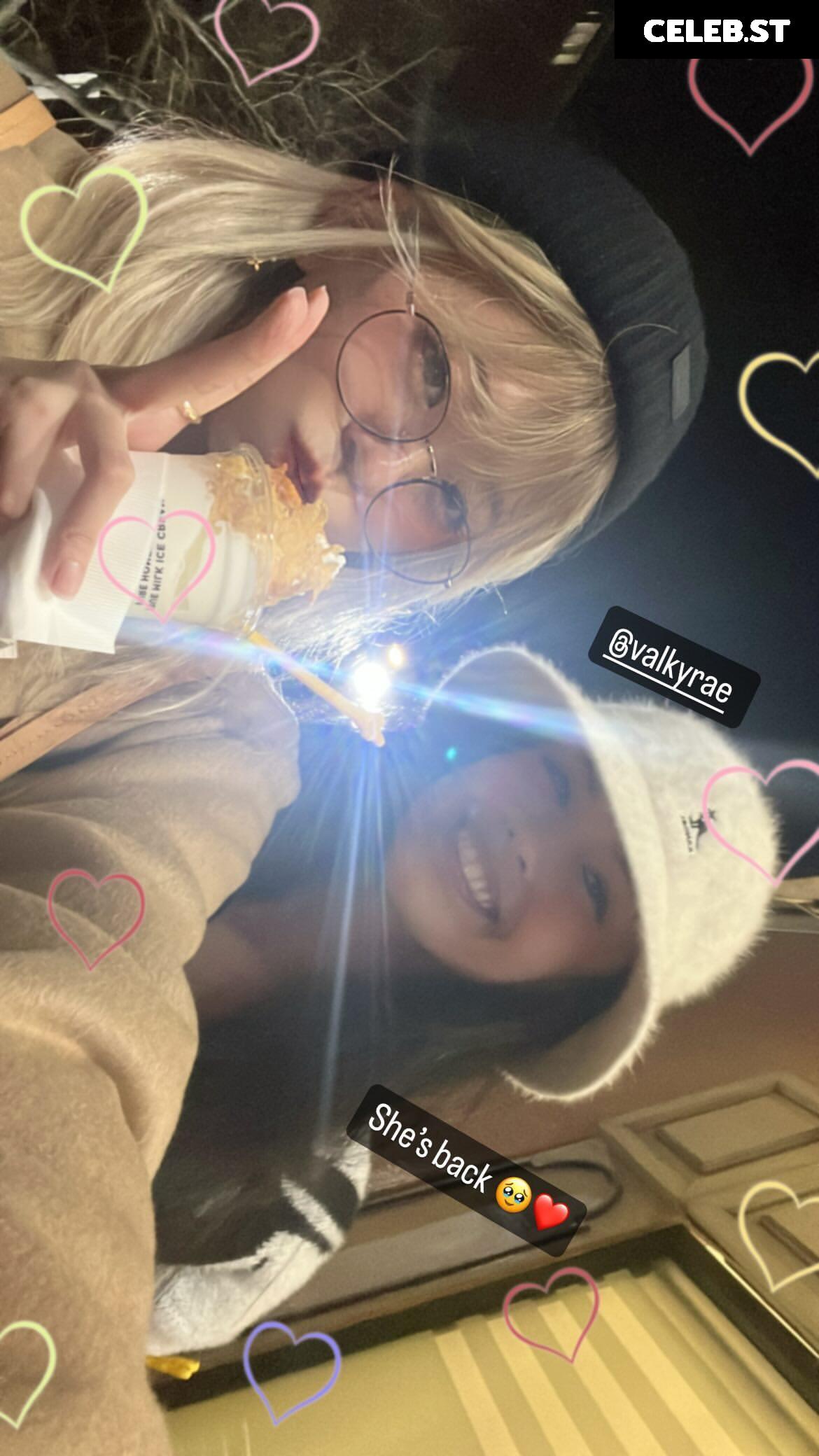 Kkatamina/Miyoung Image 22694960