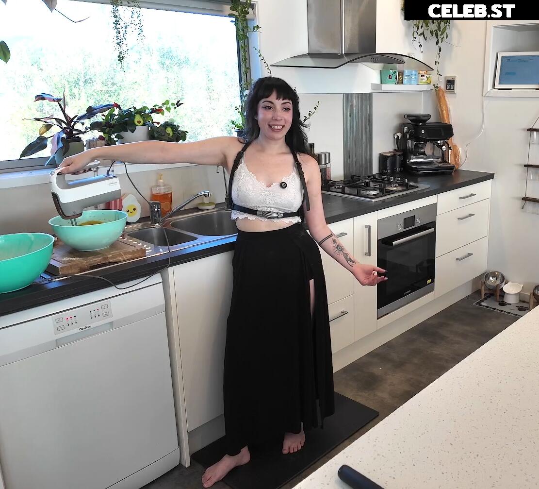 Layna lazar Image 22694062