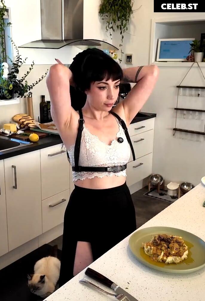 Layna lazar Image 22694040