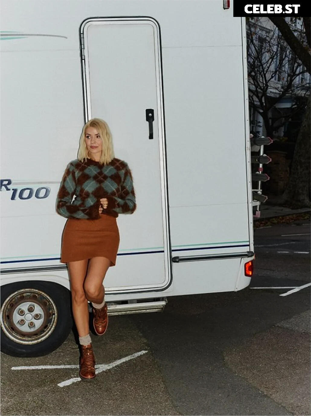 Holly Willoughby Image 22697764