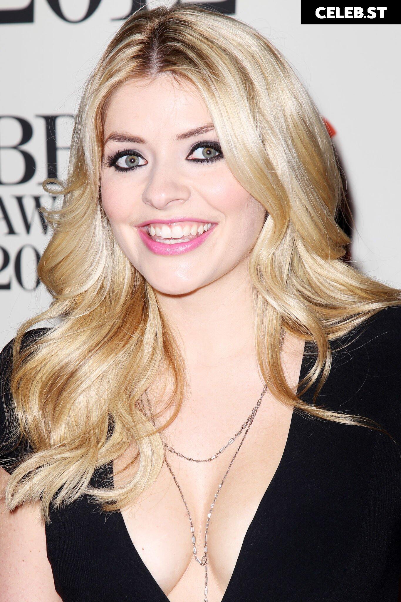 Holly Willoughby Image 22697623