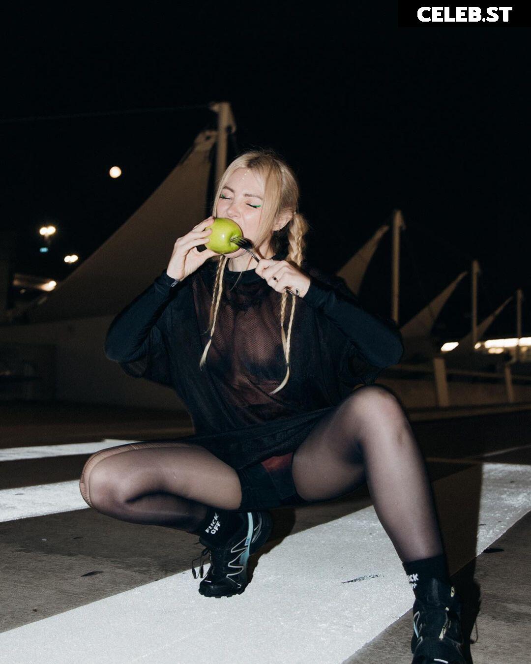 Alison Wonderland Image 22697346