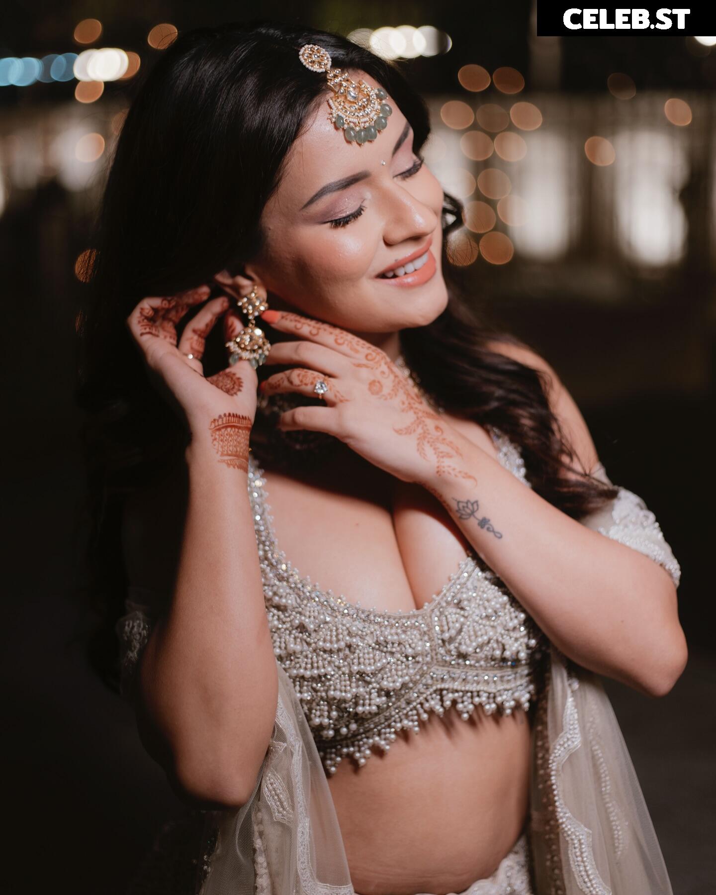 Avneet Kaur Image 22699396