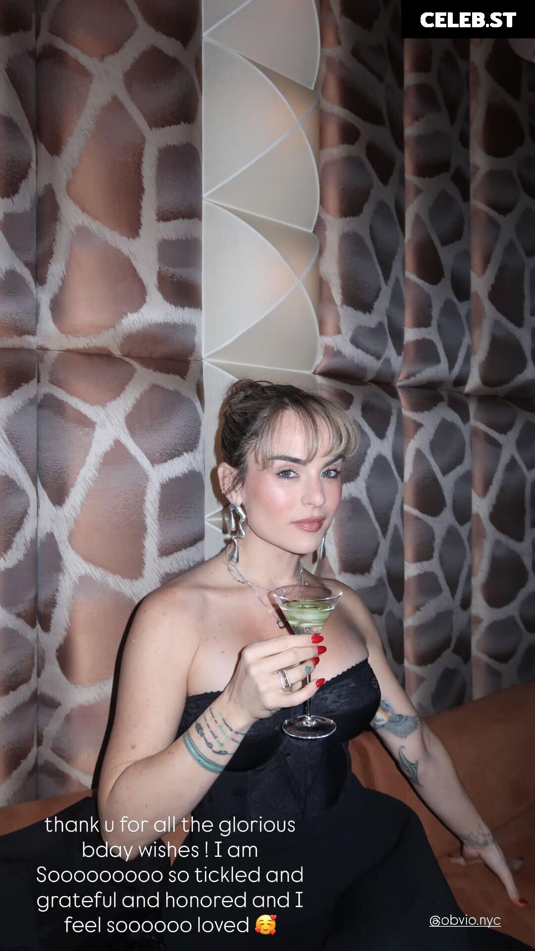 Jojo Levesque Image 22699209