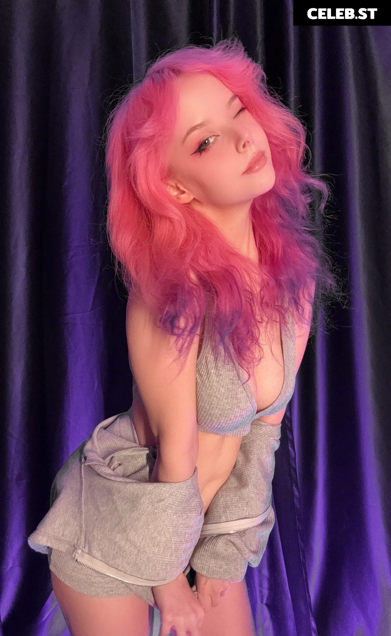 Helly Von Valentine / Disharmonica (Social media content thread) Image 22687137