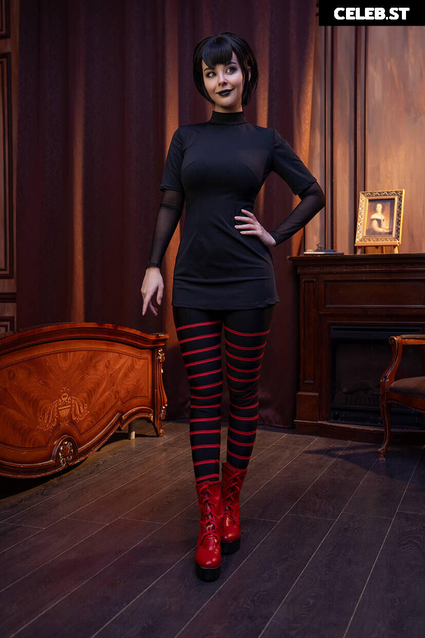 Helly Von Valentine / Disharmonica (Social media content thread) Image 22687061