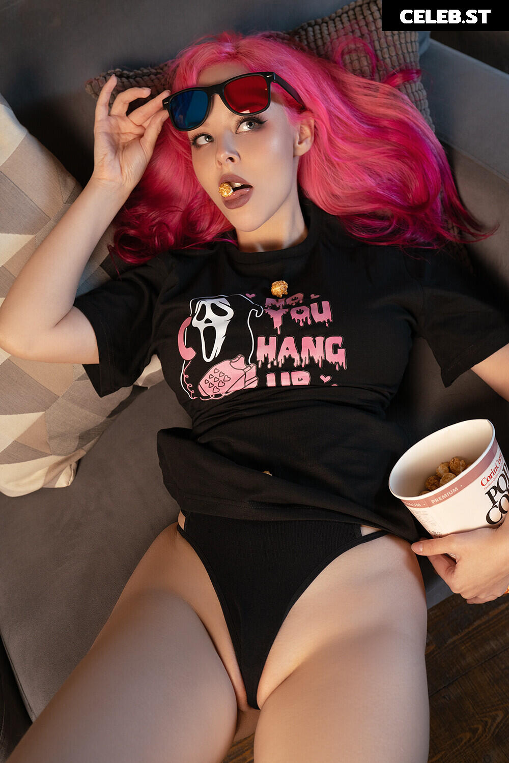 Helly Von Valentine / Disharmonica (Social media content thread) Image 22687048