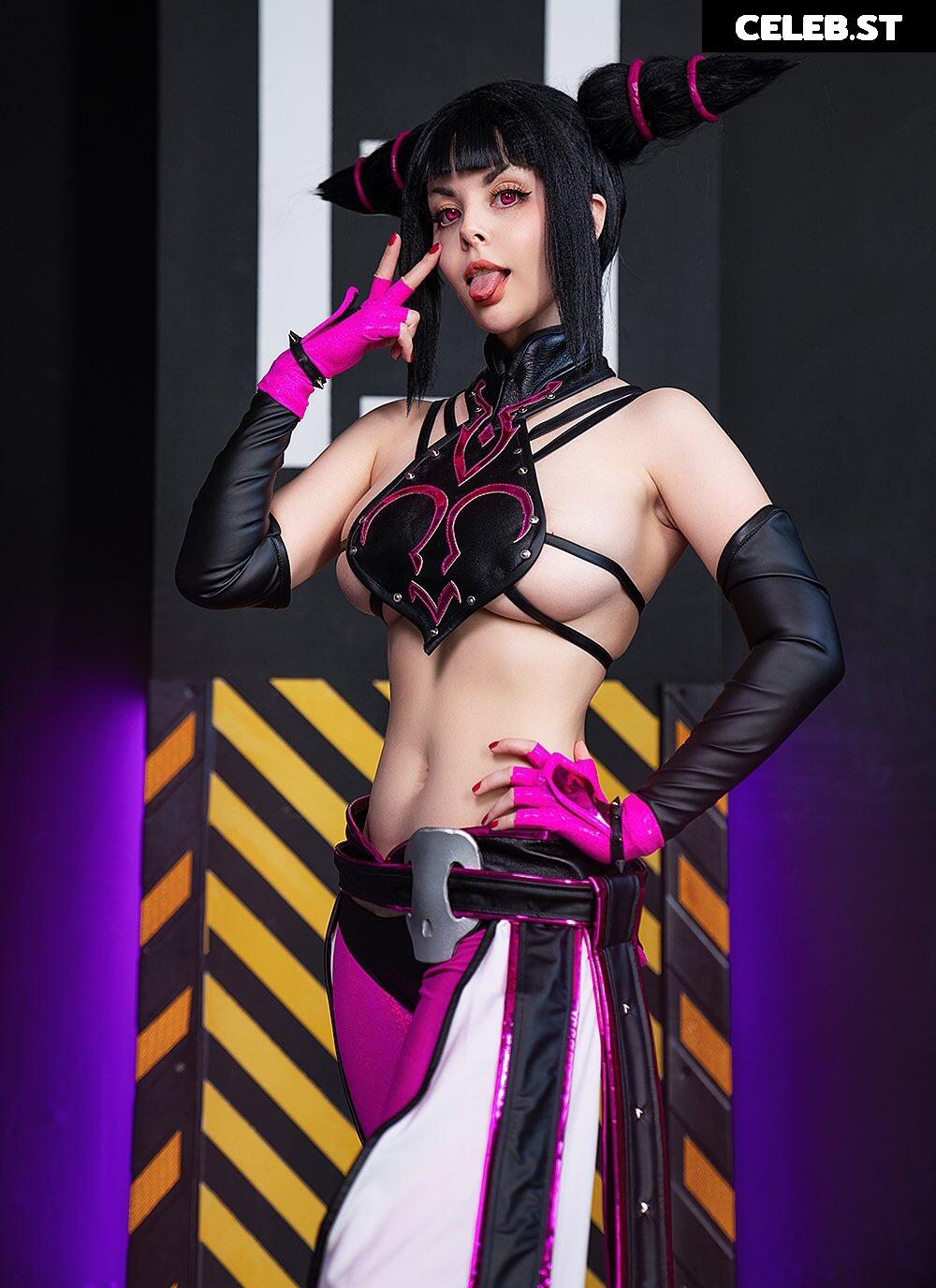 Helly Von Valentine / Disharmonica (Social media content thread) Image 22686977