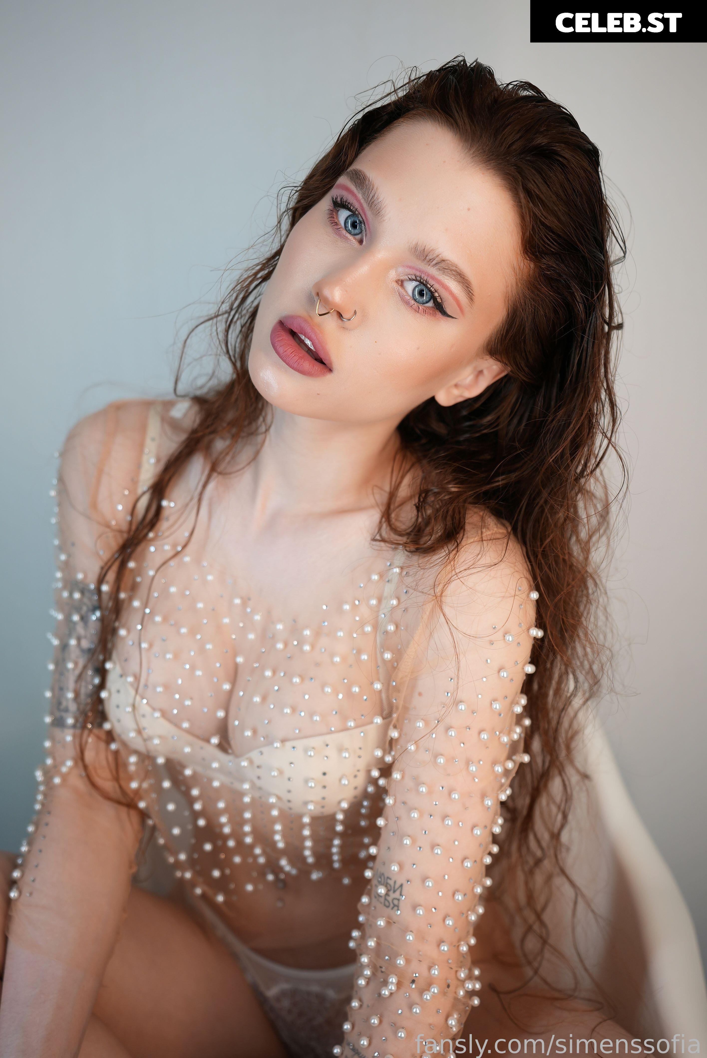 Sofia Simens Image 2268660