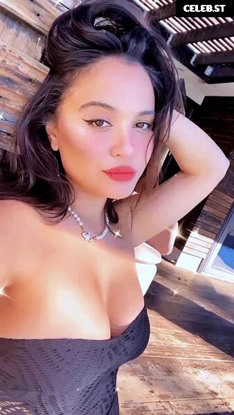 Stella Hudgens Image 2256441