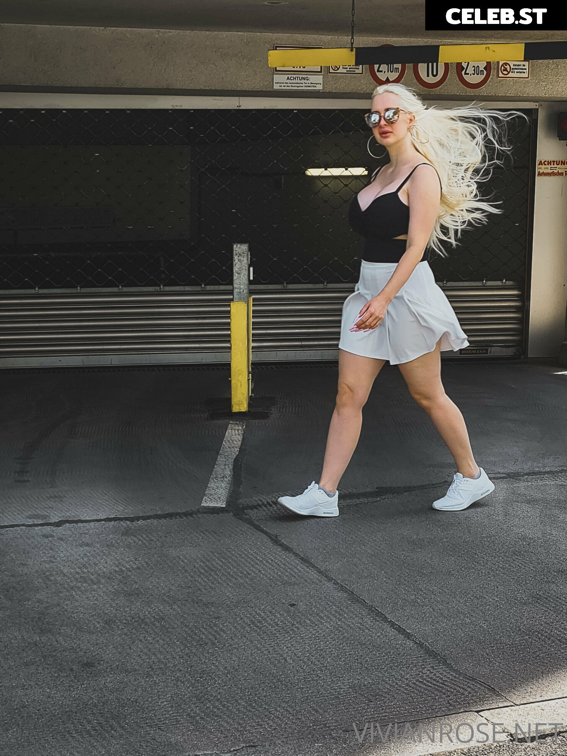 Vivian Rose Image 2254308