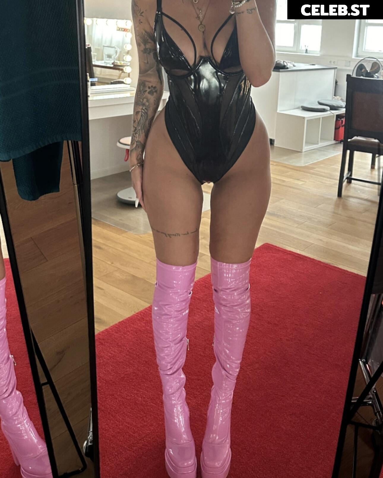 Caro Loesel Image 2253562