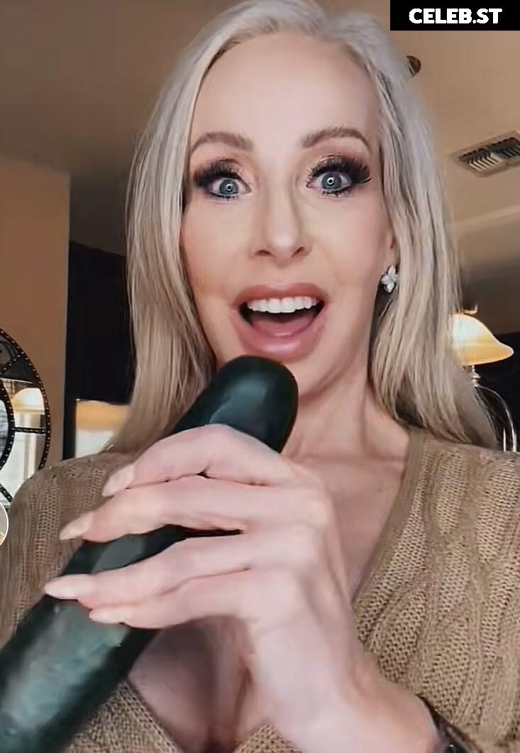 Morgan Taylor Image 2246370