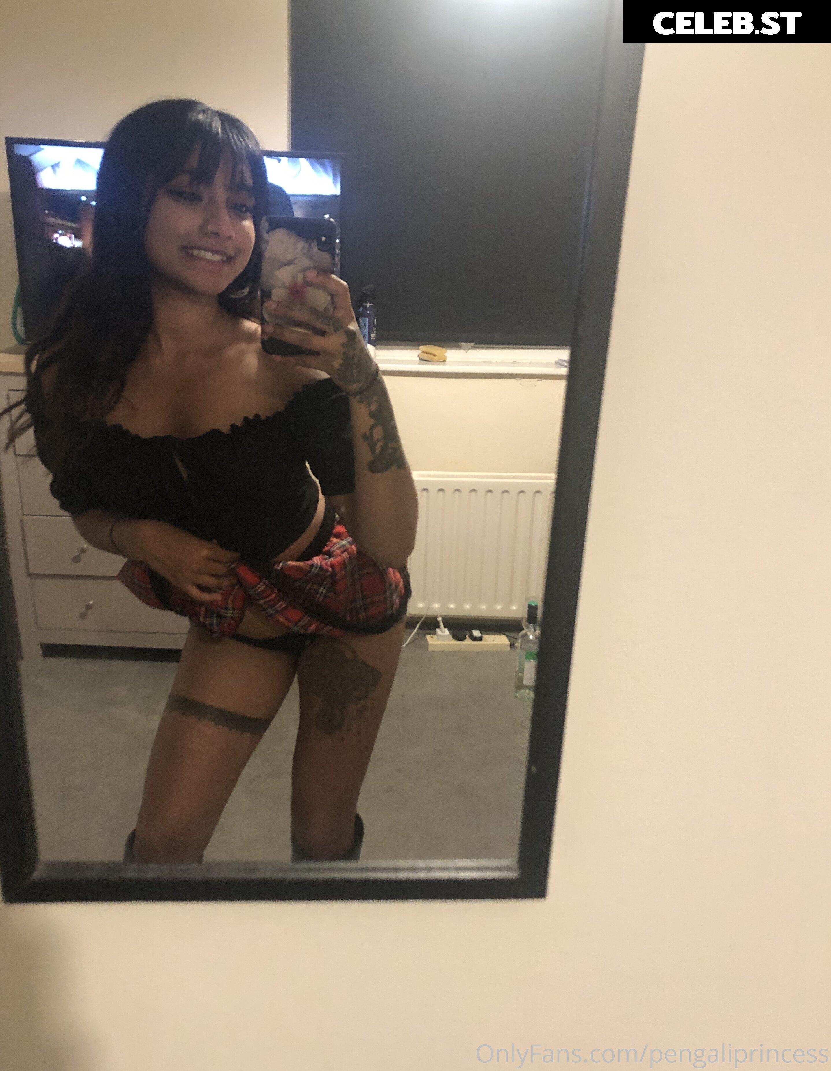 Yasmina Khan Image 2241377