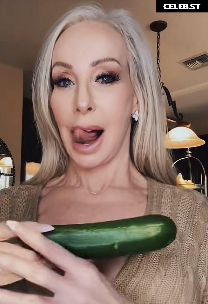 Morgan Taylor Image 2234061