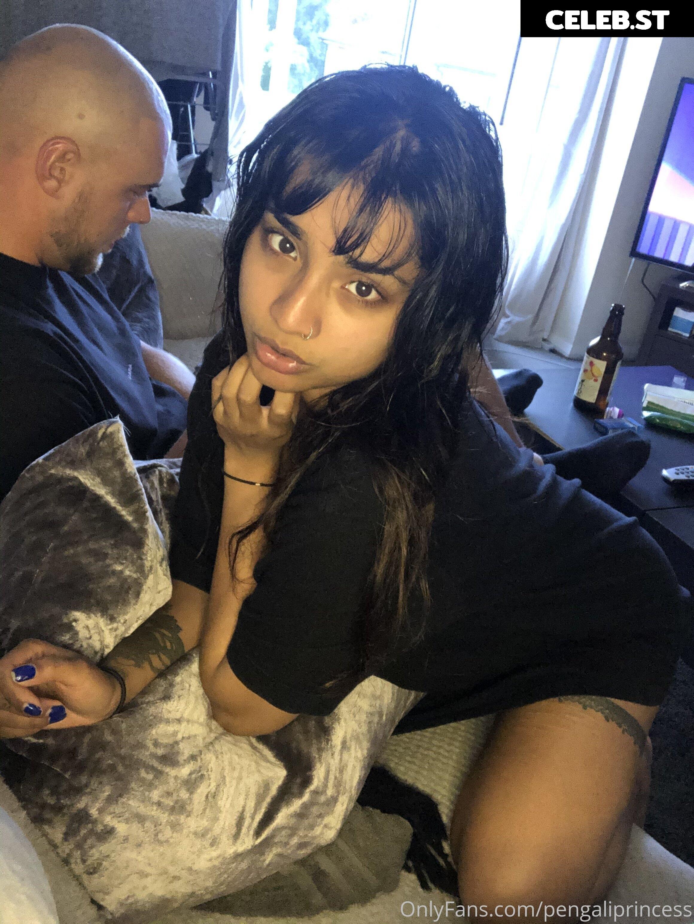 Yasmina Khan Image 2239523