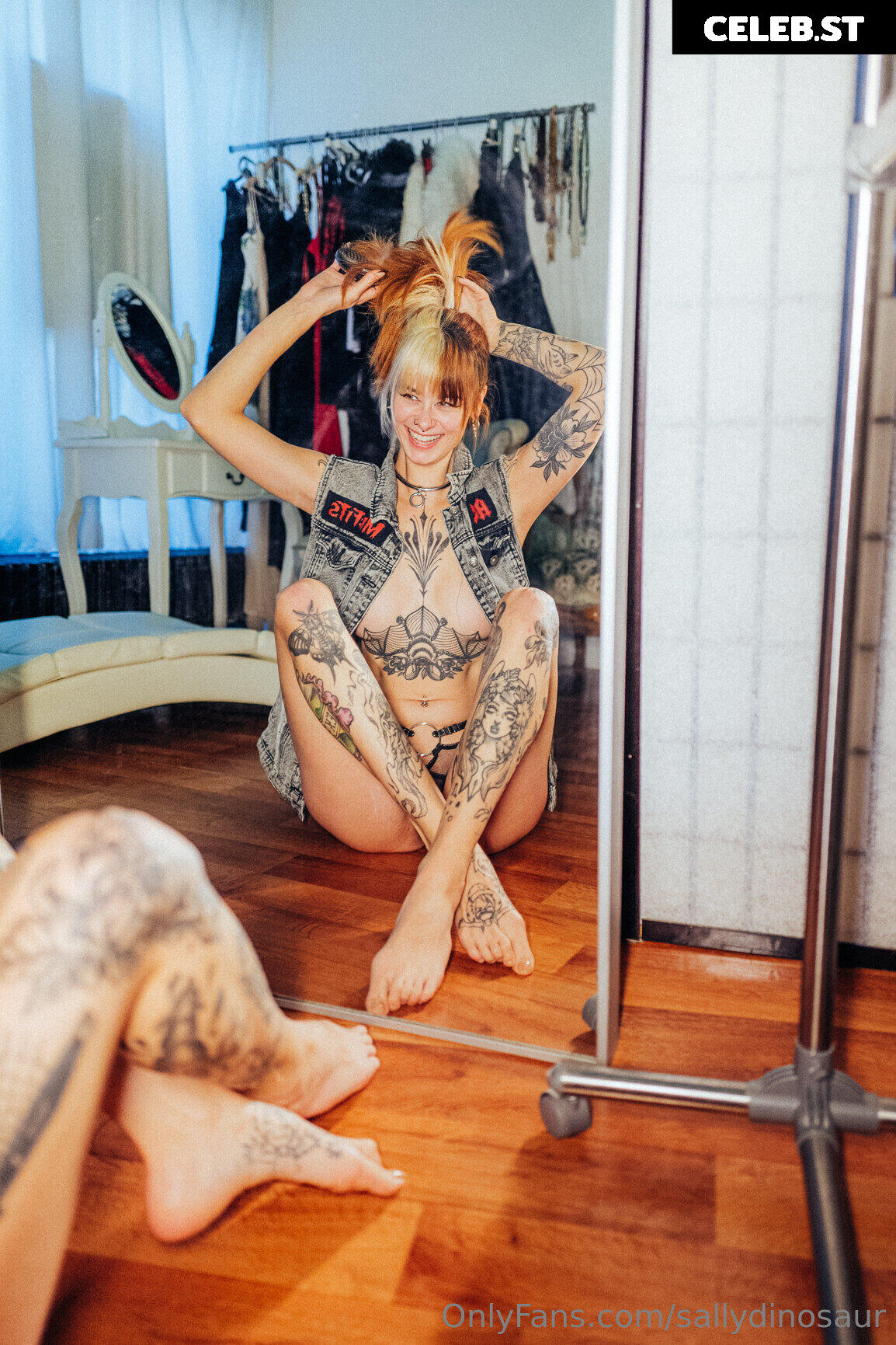 Sallydinosaur Image 2227547