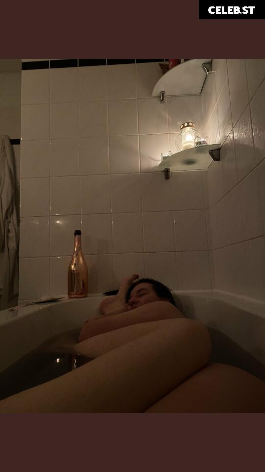 Ivy Piper Image 2217849