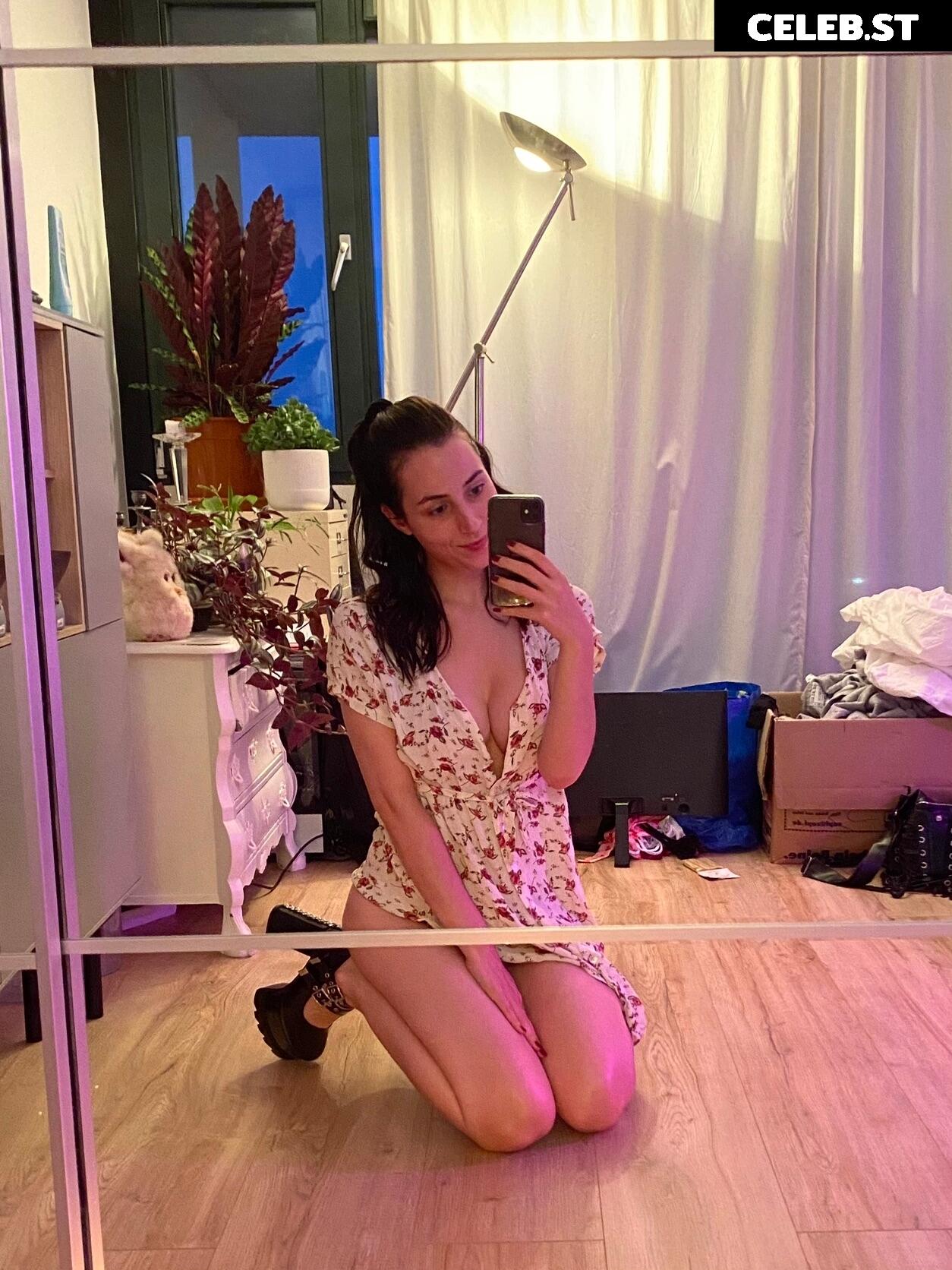 Ivy Piper Image 2214158