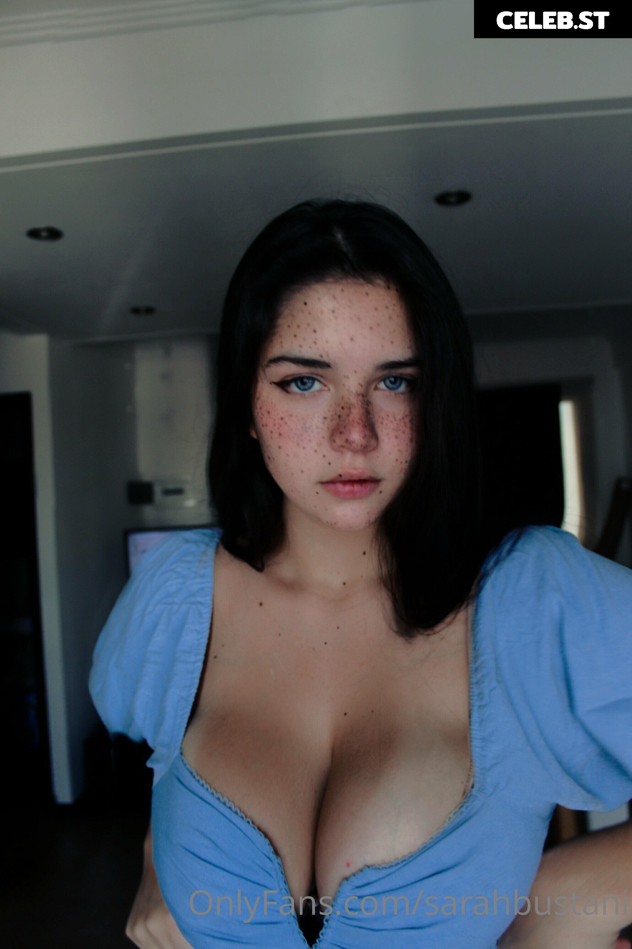 Sarah Bustani Image 2213582