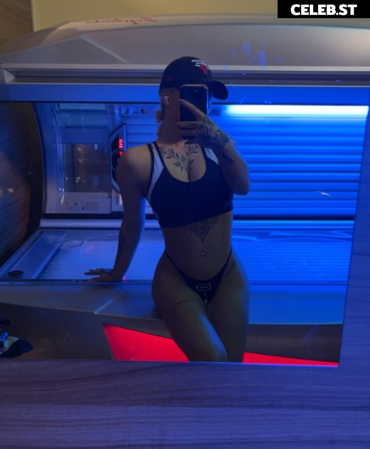 Anja Carina Haslinger Image 2213451