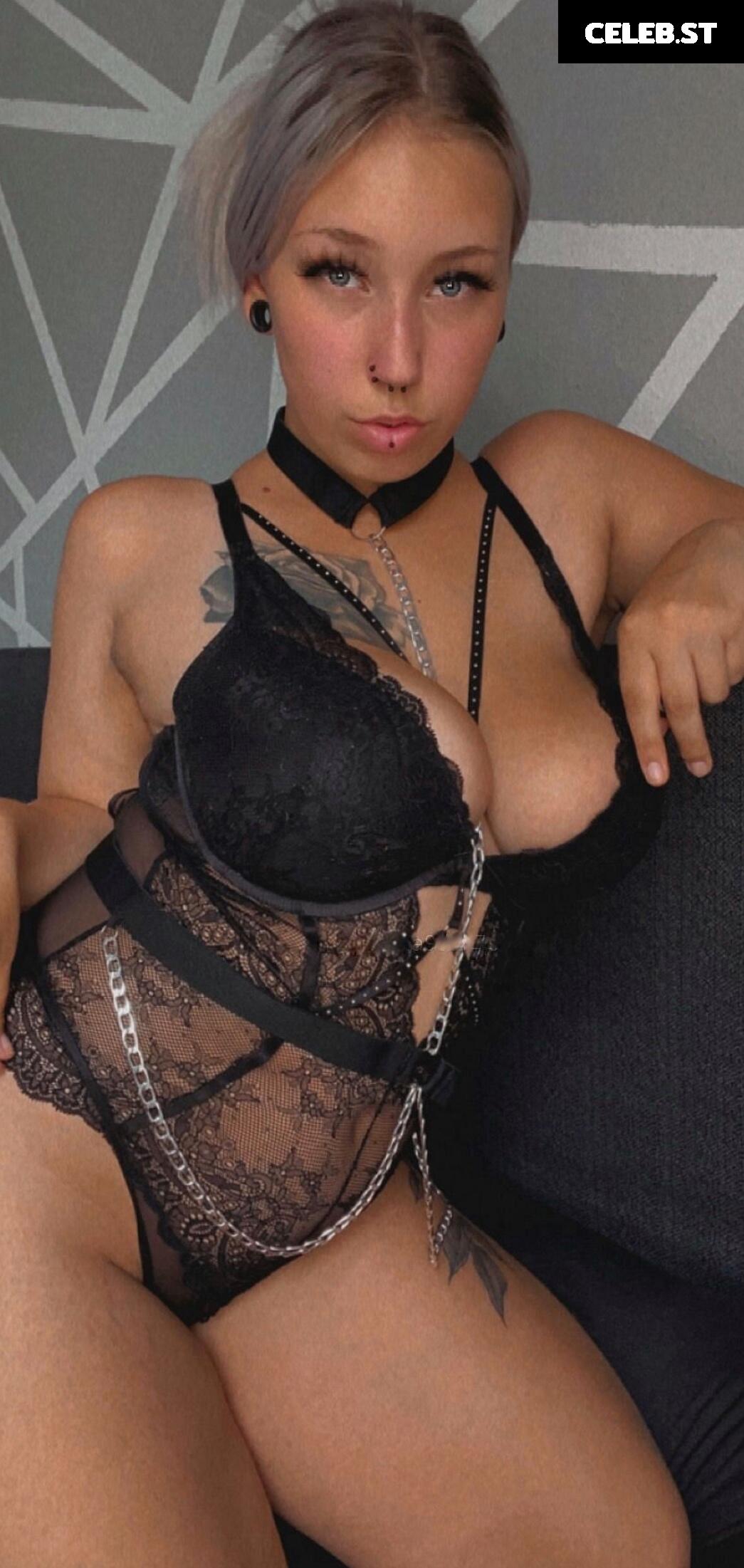 Van.Sen Image 2200212