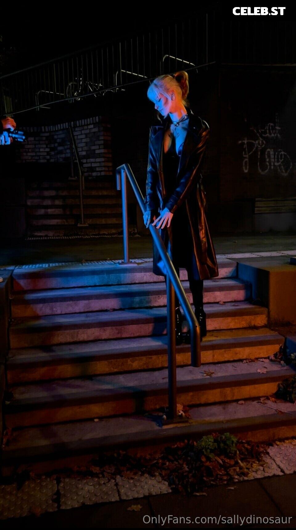 Sallydinosaur Image 2209156