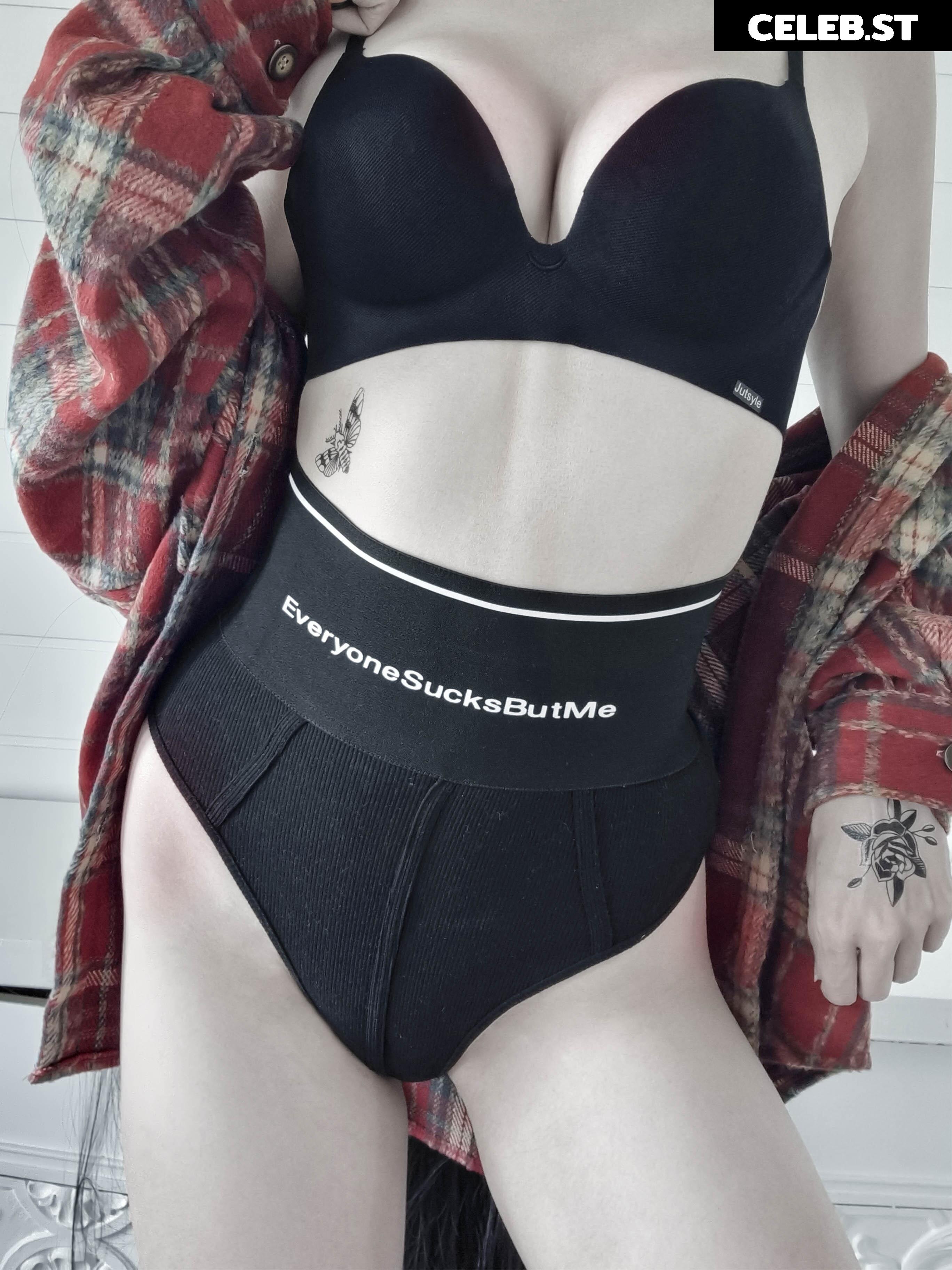 Whitespring Cosplay Image 23958986
