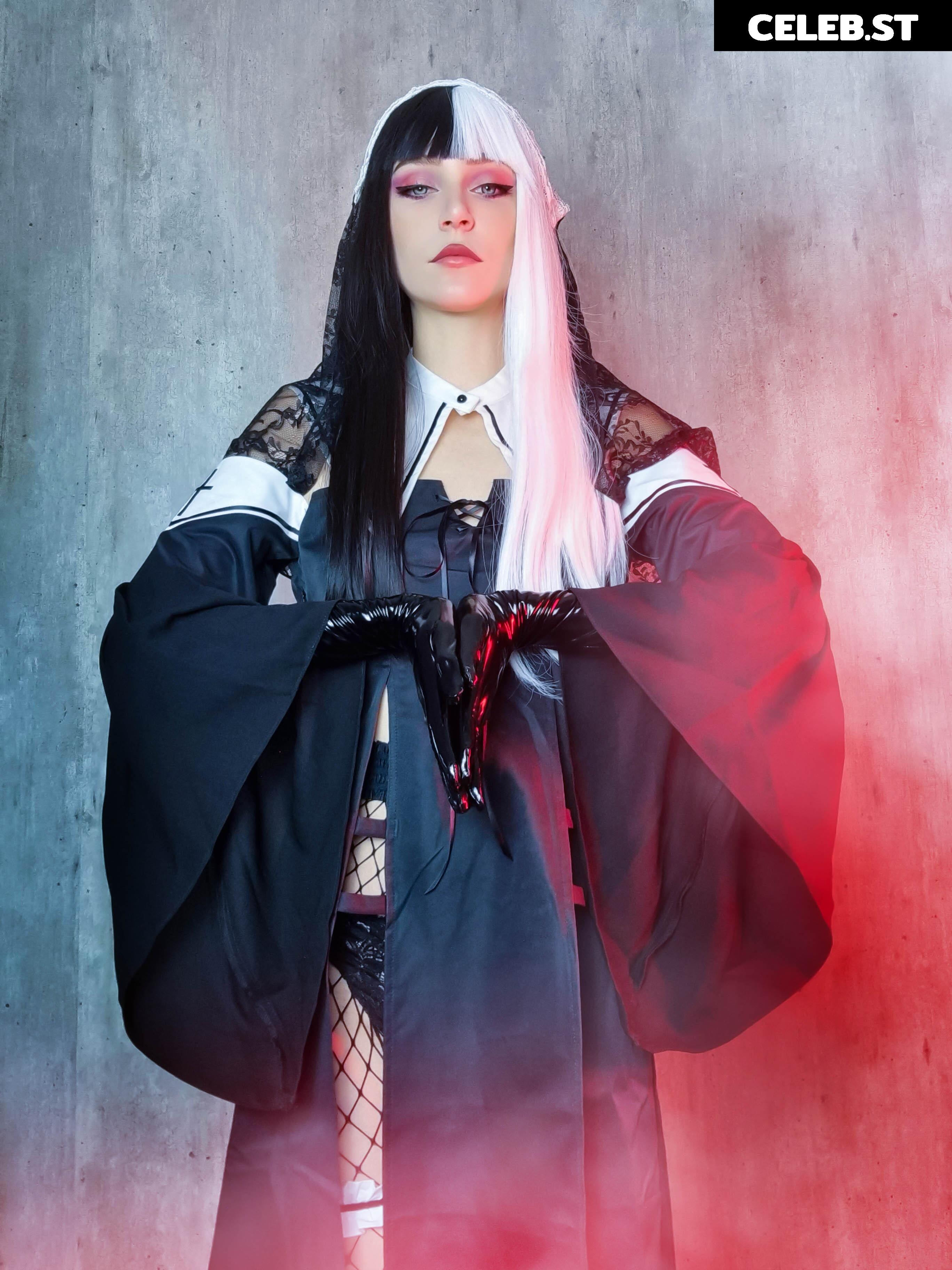 Whitespring Cosplay Image 23959087