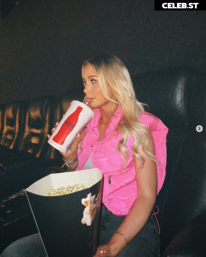 Monika Jasmin Wulf Image 2396401