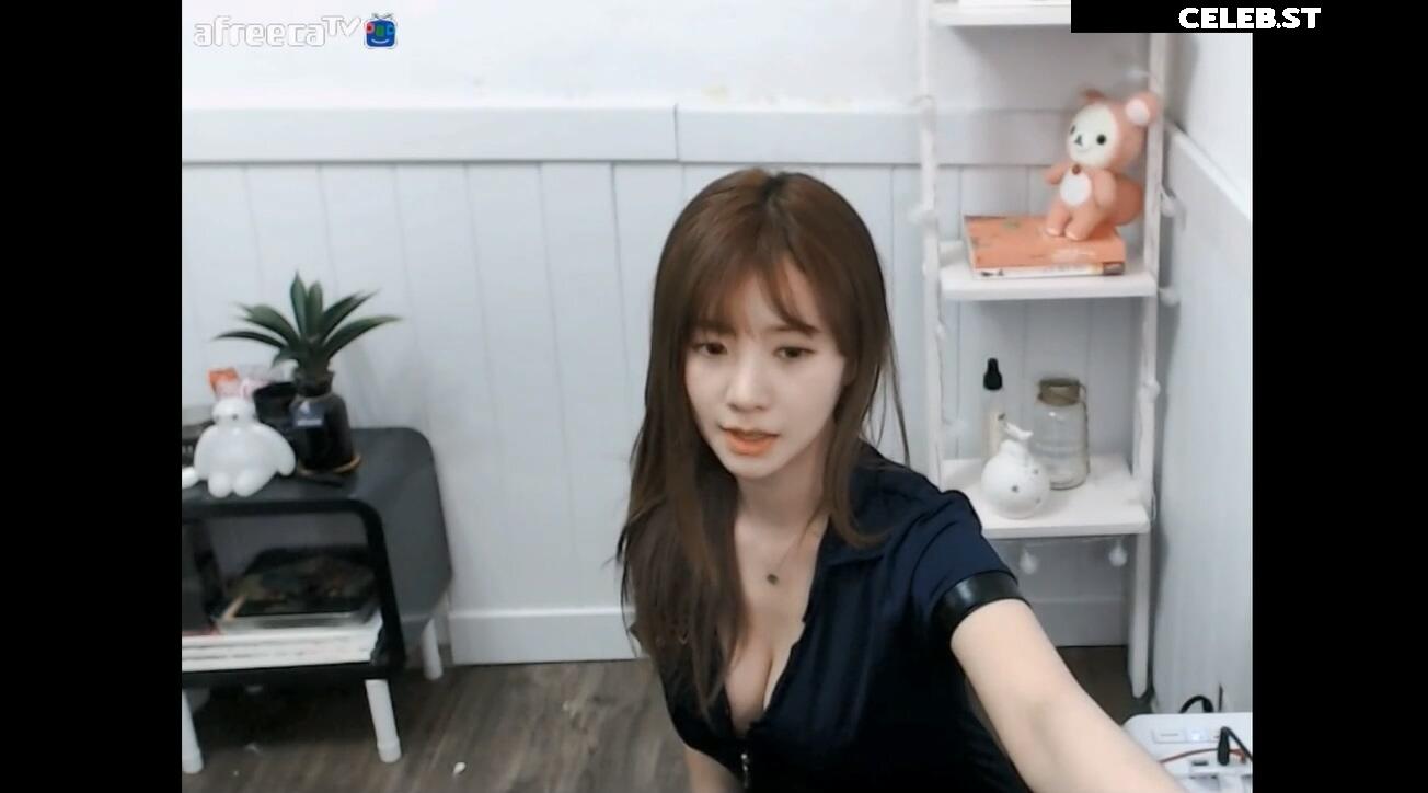 ASMR Yoon Ying | yoonyingASMR Image 23966642