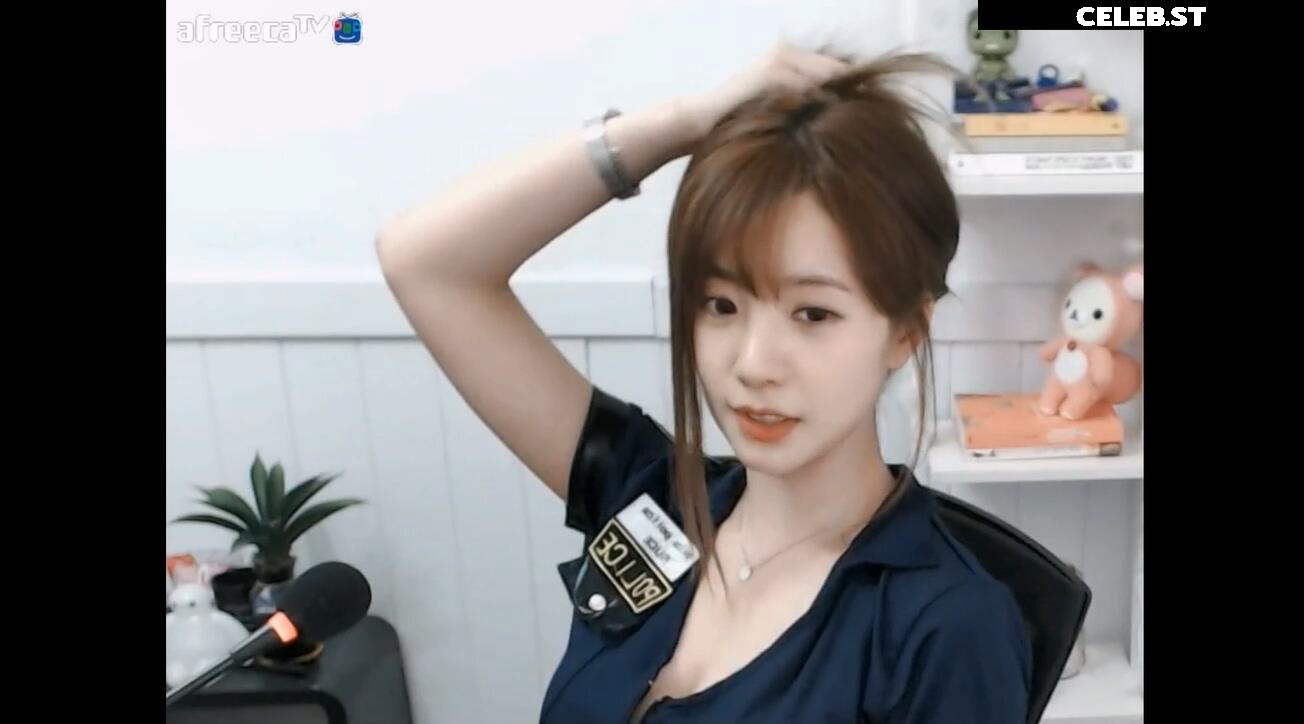 ASMR Yoon Ying | yoonyingASMR Image 23966640