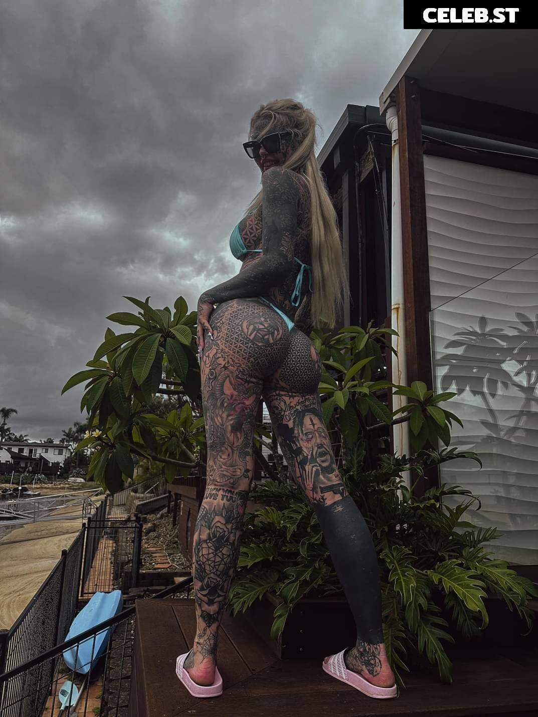 Amber Luke Image 2396226