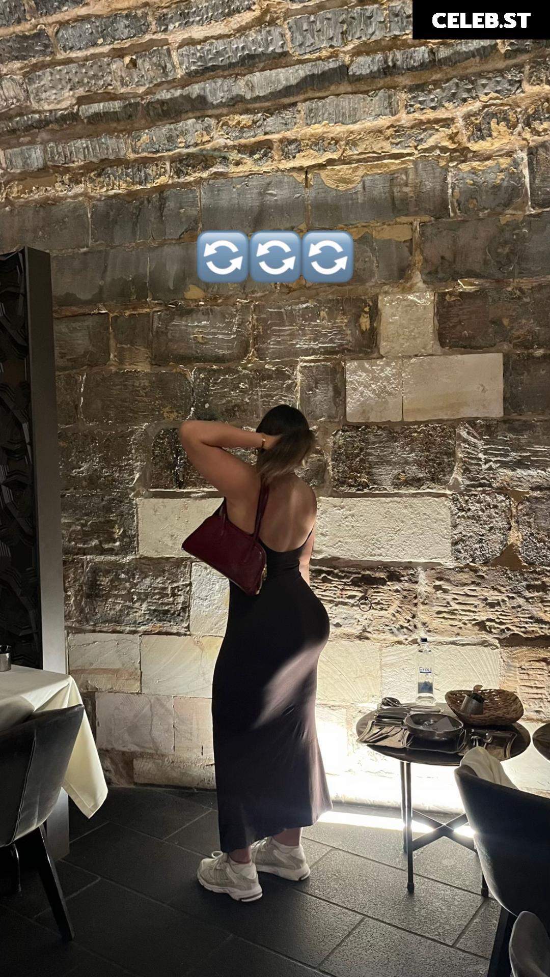 Menekşe Nur Fırat Image 23970423