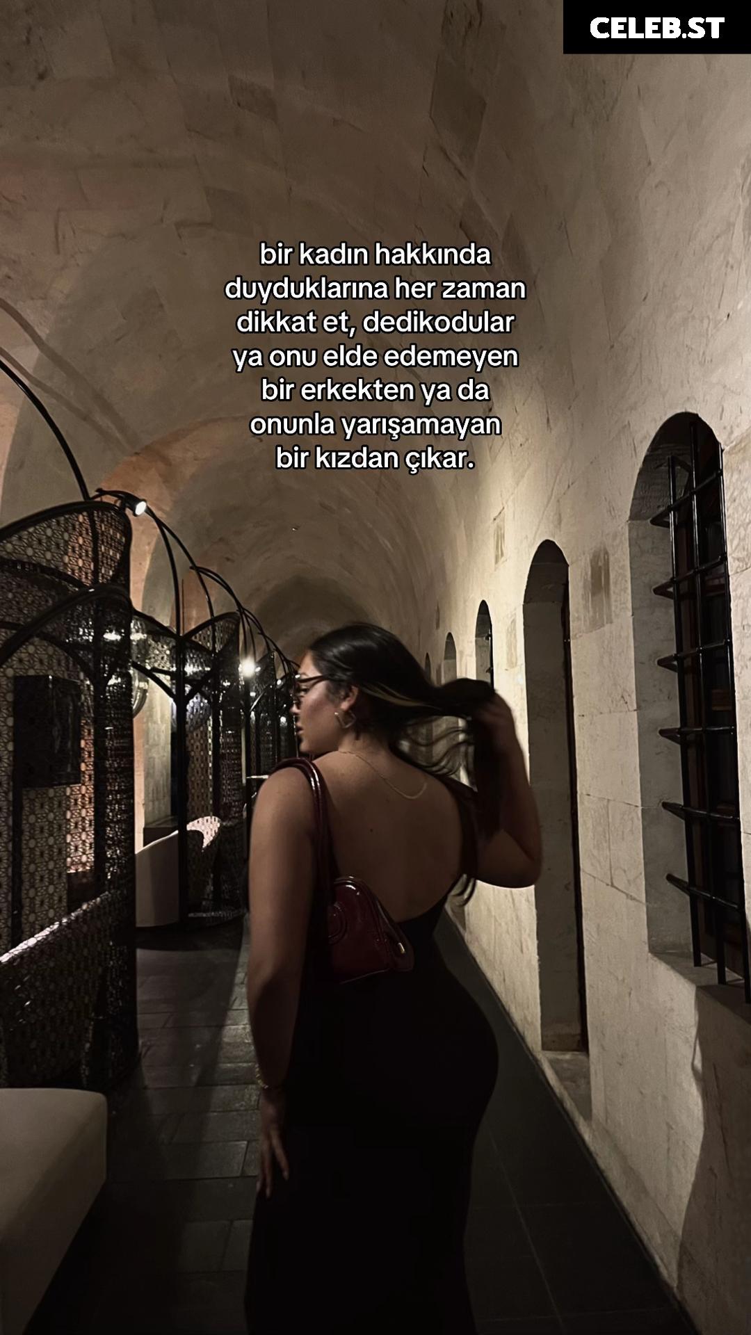 Menekşe Nur Fırat Image 23970427
