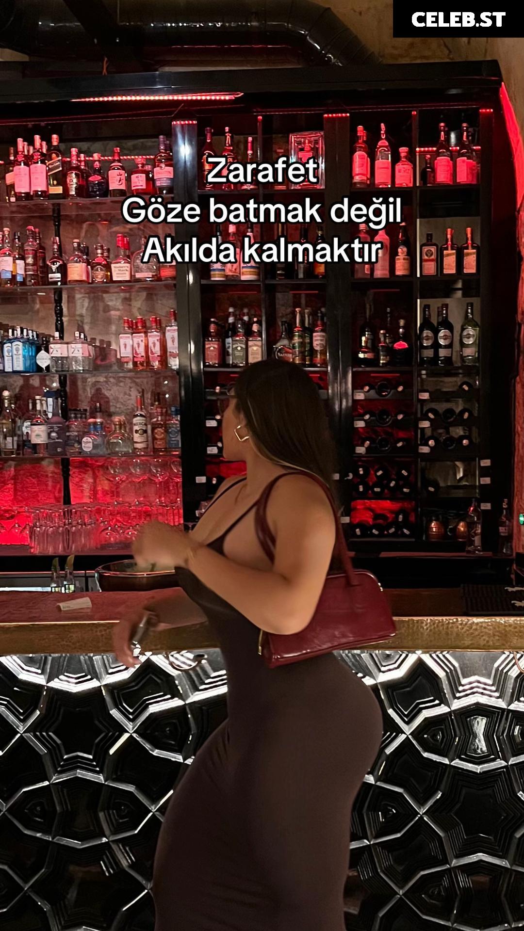 Menekşe Nur Fırat Image 23970429