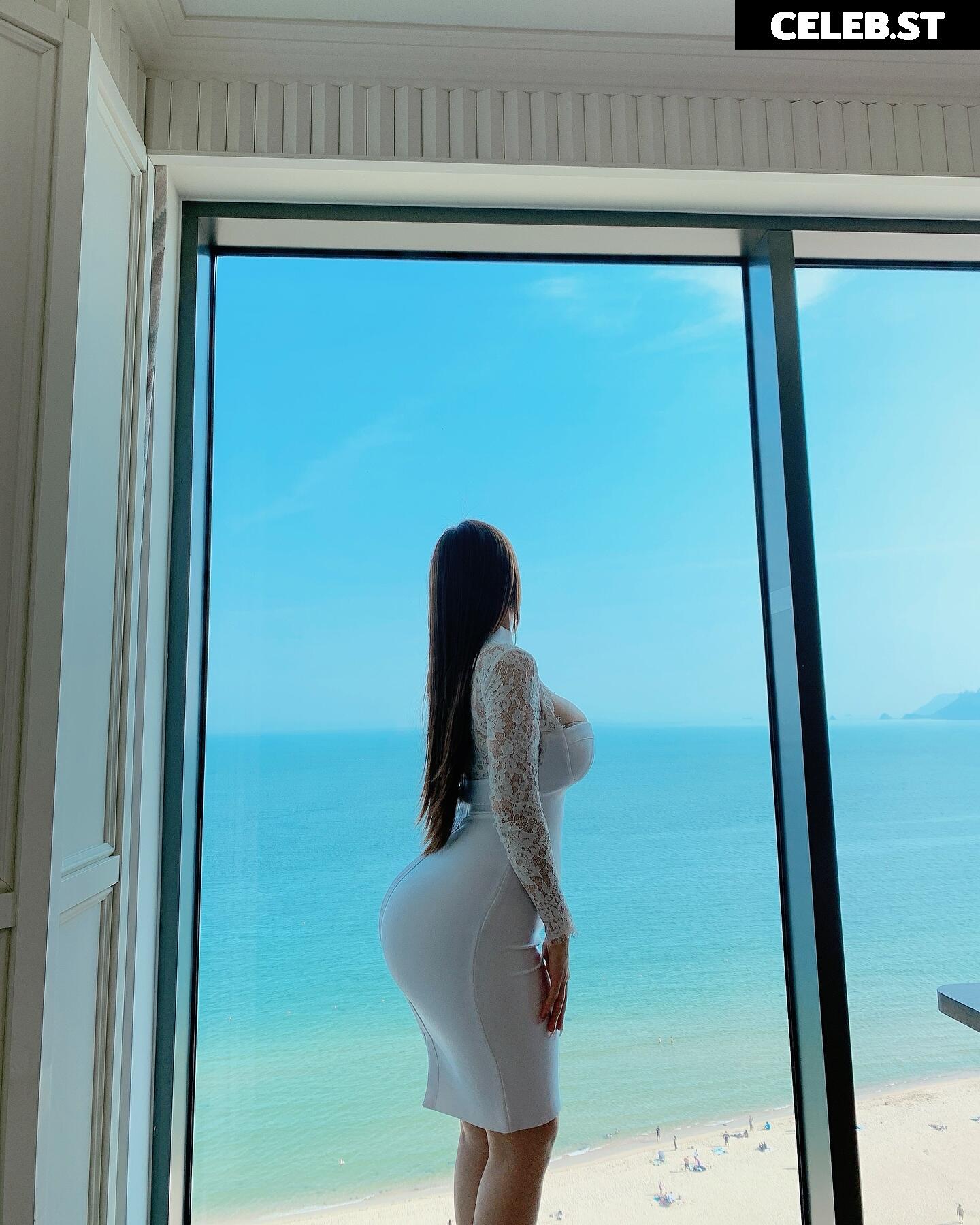 sxxseola 설아 Image 23972526