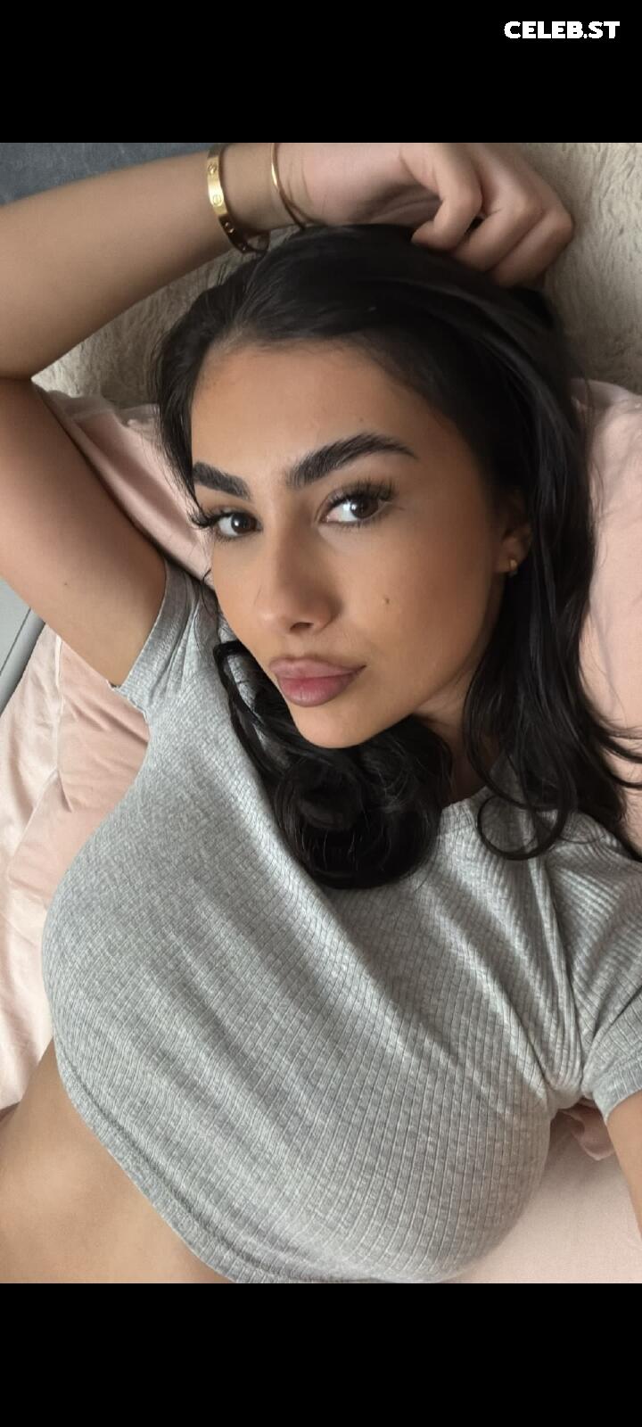 Sophie Rayne, @sophie_foxiee Image 23972607
