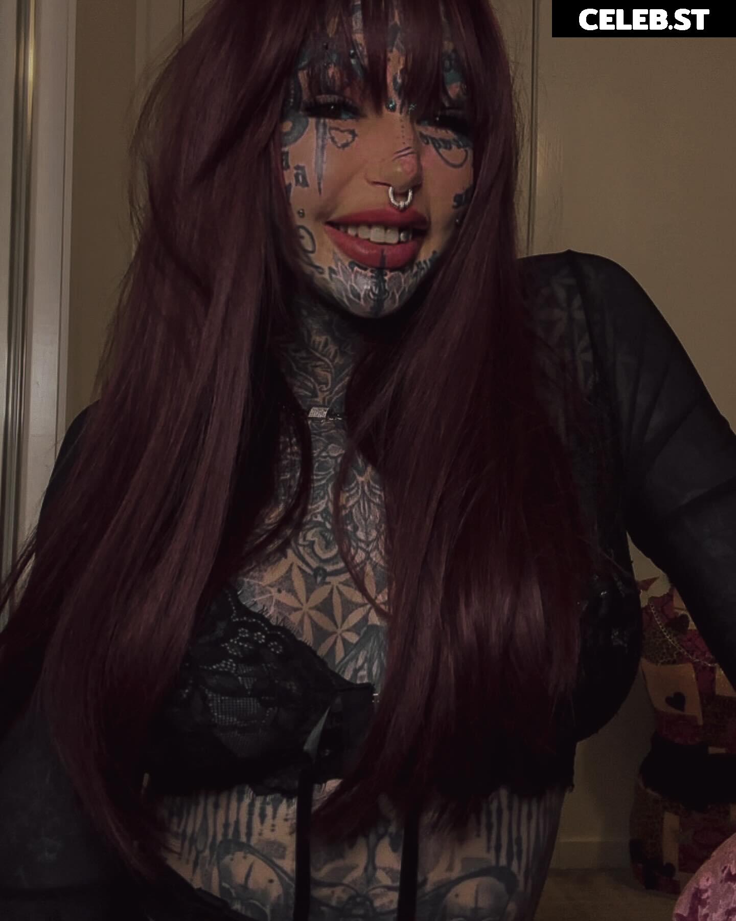 Amber Luke Image 2394507