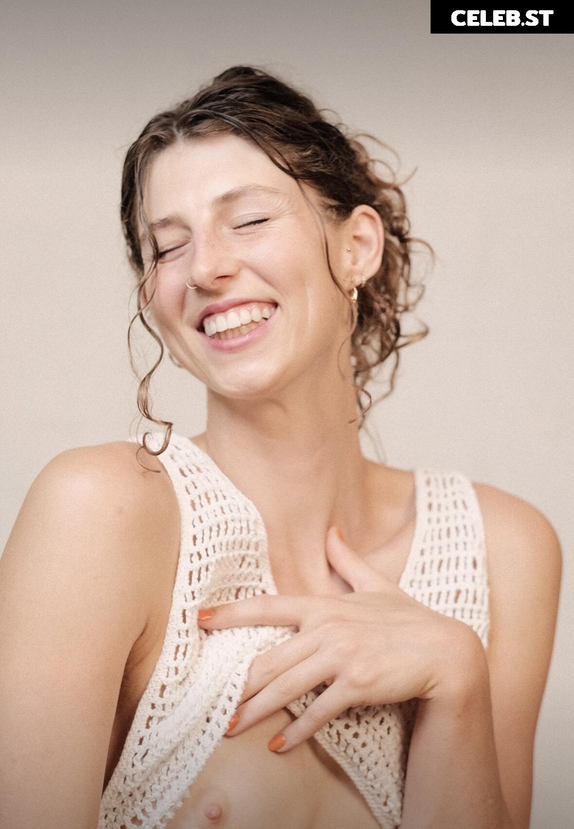 Aimeeinghigher Image 2394350