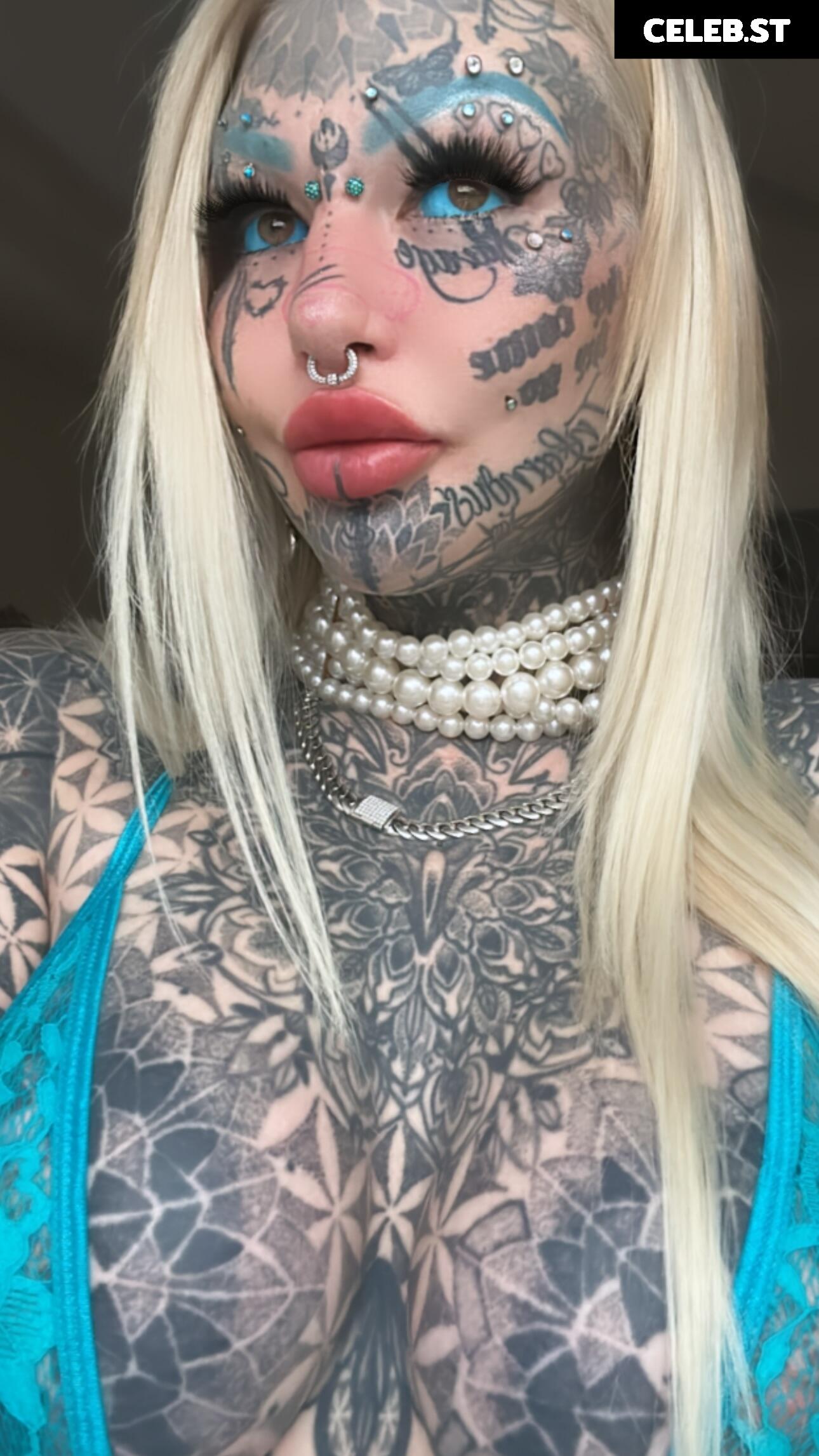 Amber Luke Image 2394919