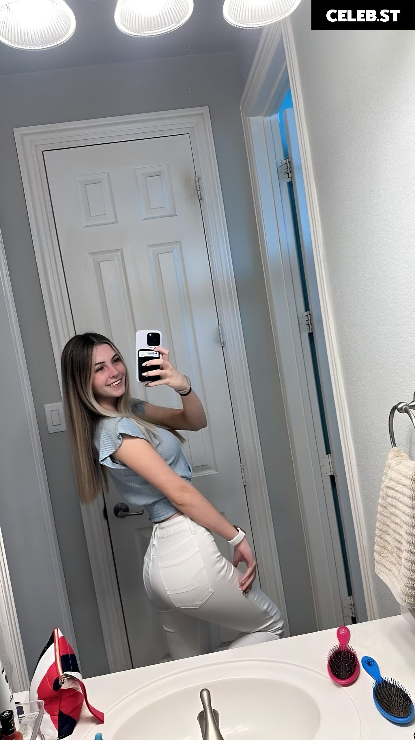 itslexismith | Lexi Smith Image 23918841