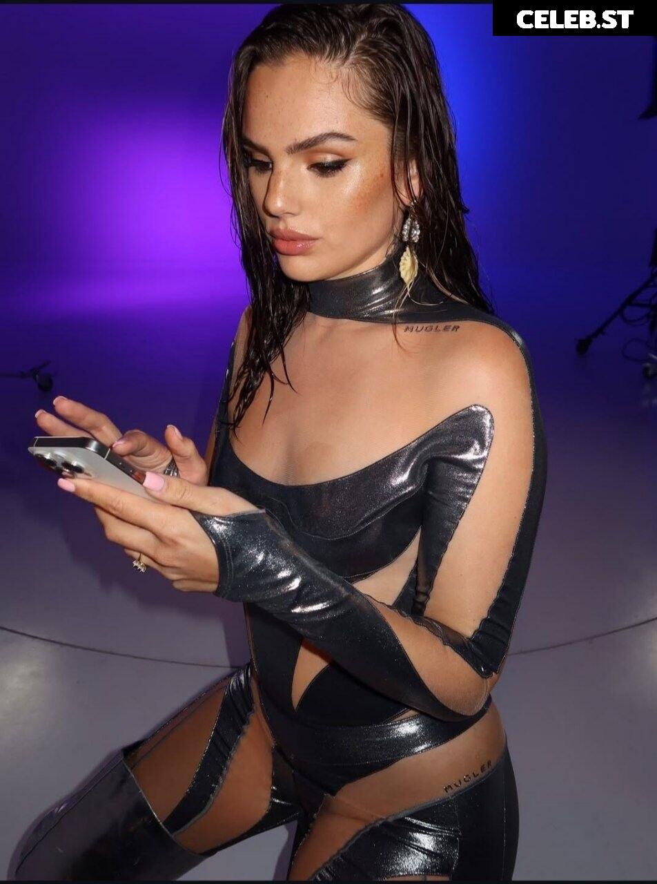 Famke Louise Image 23917381